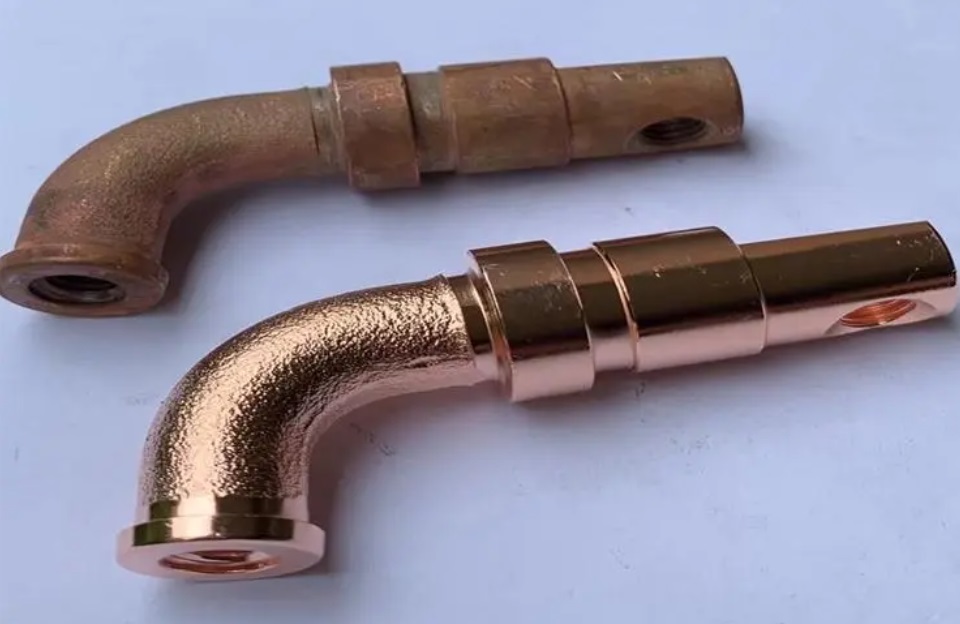 Copper Polishing Technique: Cleansing and Gleaming Brilliance